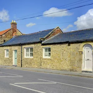 https://red-rum-cottage-and-were-off.yorkshirehotels.net