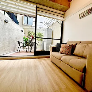  Apartment Prime Laureles Location With Air Conditioning